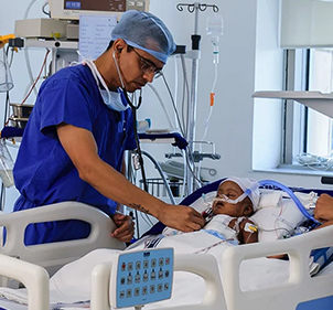 Paediatric intensive care